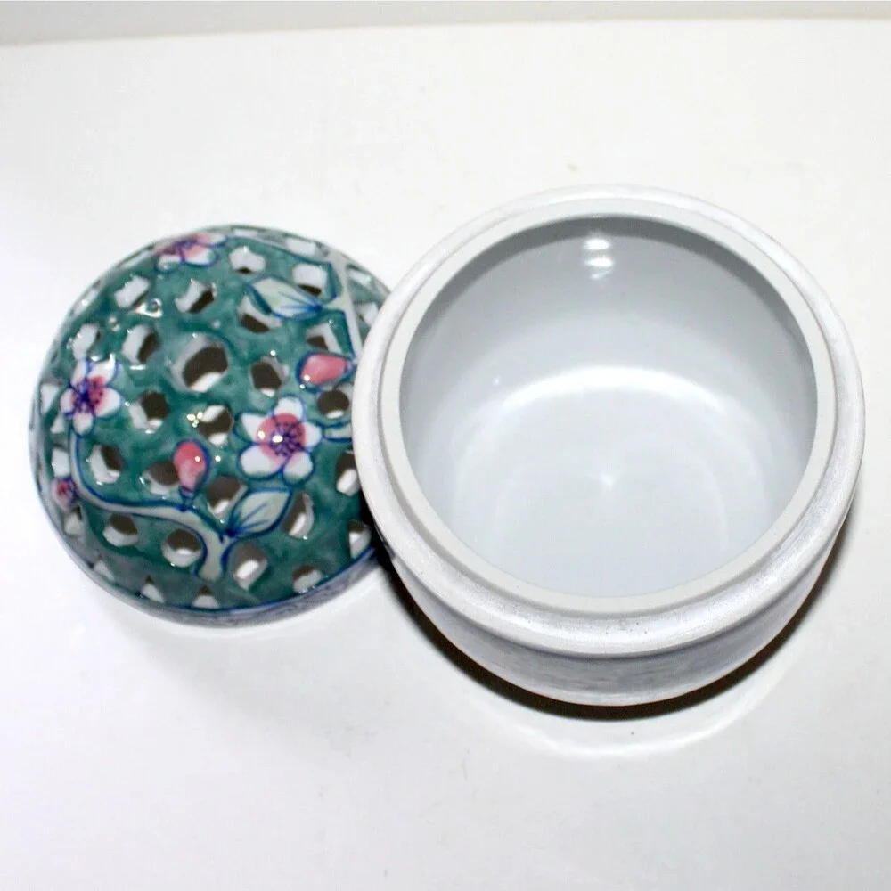 Vintage Large Ceramic Potpourri Container frog vase decor China blue asian lid